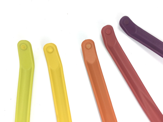 Nonstick Cooking Made Stylish 5-Piece Compact Nesting Utilities Set in levendige kleuren