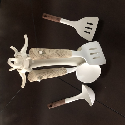 2 stuks Set Turners/Soup Ladle Keukengereedschap Warmtebestendige nylon gereedschap voor koken