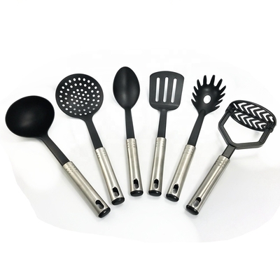 ISO9001-certificering Nonstick Kitchen Cookware Set voor alle kleuren keukenproducten en -gebruiken