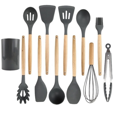 Ervaar het beste koken met siliconen keukengereedschap en houten handvat