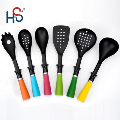 Huis Keuken Nylon Keukengereedschapset Niet-klevend Kookgerei Set met ISO9001 Attestatie
