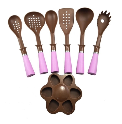 Essentials voor het koken op tafel 7-delige plastic kookgereedschap voor een milieuvriendelijke keuken