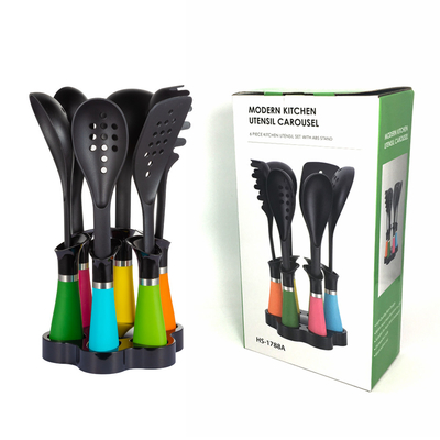 Essentials voor het koken op tafel 7-delige plastic kookgereedschap voor een milieuvriendelijke keuken